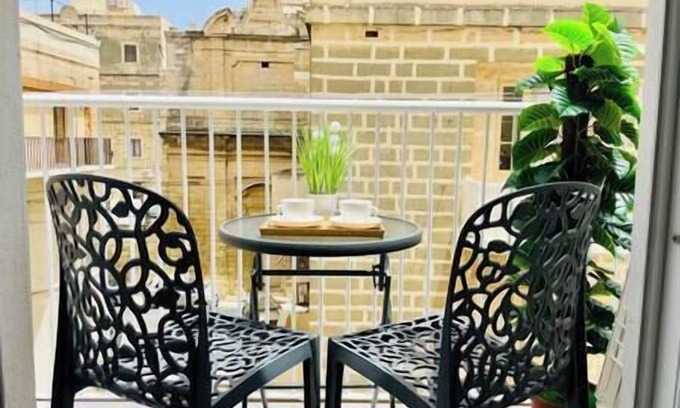 Madliena Apartment | 2BR Flat in Birgu Center