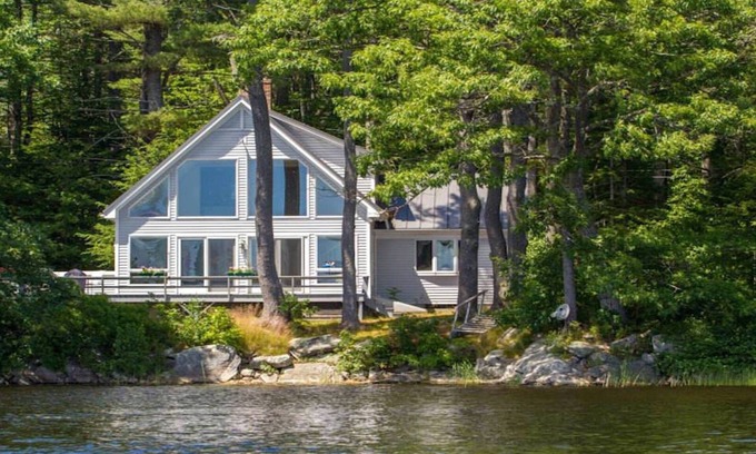 Damariscotta House | Ideal Lakeside Retreat with Pool & Ocean Views, Rated 10/10