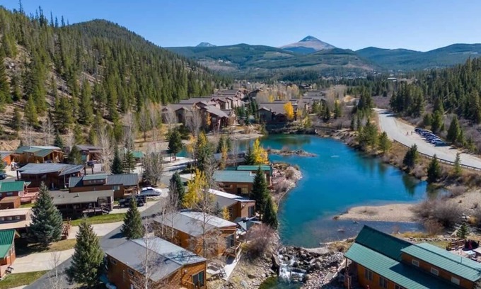 Breckenridge House | Riverside Cabin Retreat with Hot Tub Access & Trails Nearby