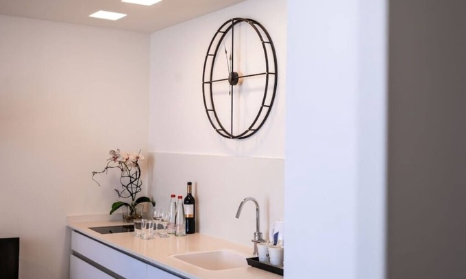 Netanya House | Cozy 2BR Suite Just Steps from the Beach with Pool