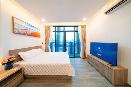 Ngo Quyen Apartment | Inviting 2CE Apartment & Hotel with Hot Tub Retreat