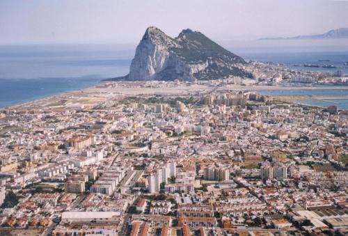 La Linea de la Concepcion Apartment | Beautiful 2H Apartment with Ocean View & Free Wifi