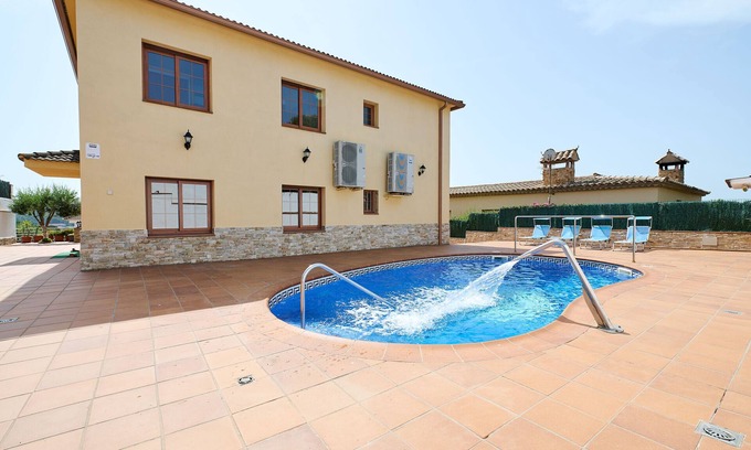 Blanes Villa | Private Pool Retreat in a Tranquil Residential Area