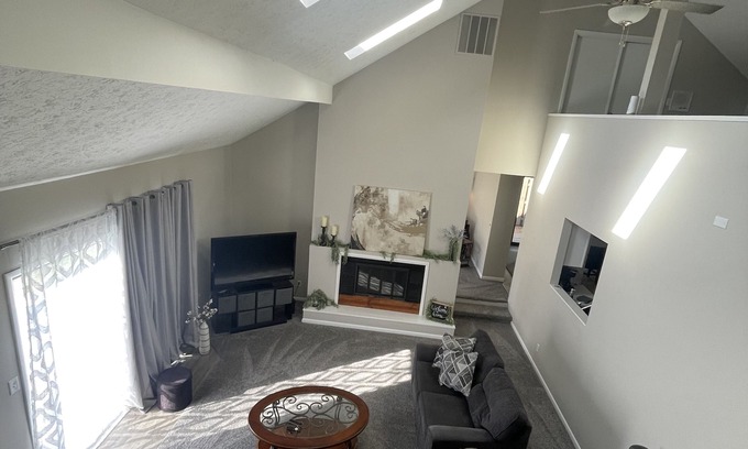 West Lafayette House | Modern Retreat: 2mi to Purdue Stadium with Family Amenities