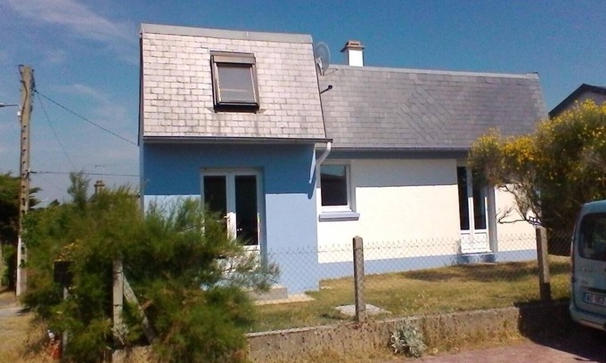 Agon-Coutainville Cottage | Seaside Retreat: Oceanfront House with Free WiFi & Pool