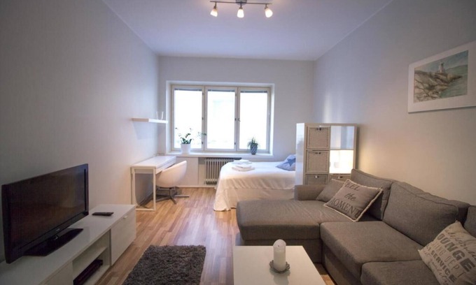 Ullanlinna Apartment | Cozy 2ndhomes Apartment Just Steps from the Sea