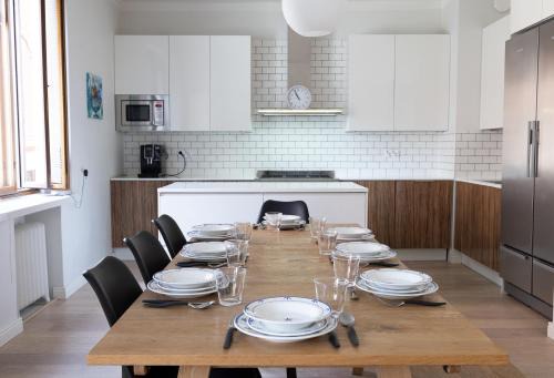 Toolo Apartment | Stylish 3-Bedroom Apartment in Center – Family-Friendly Stay
