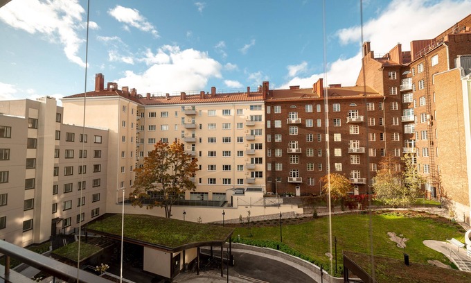 Kallio Apartment | Modern & Cozy 2BR Apartment with Balcony and Breakfast