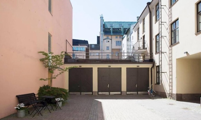 Kaartinkaupunki Apartment | Cozy Studio Near Esplanade Park with Breakfast Included