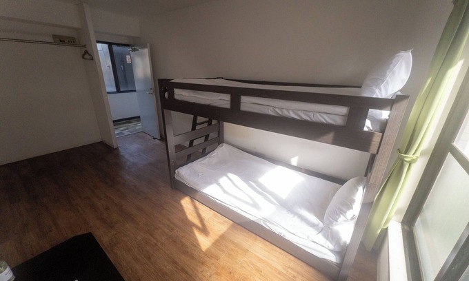 Midori Ward Apartment | 2ppl/34room/1h by train to DisneyLand/Free WiFi(STD2-15)