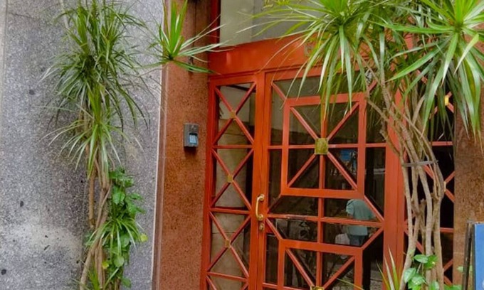 Copacabana Apartment | Pet-Friendly Retreat Steps from Copacabana Beach