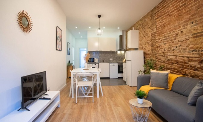 La Sagrada Familia Apartment | Bright Flat Steps from Sagrada Familia with Spa Amenities