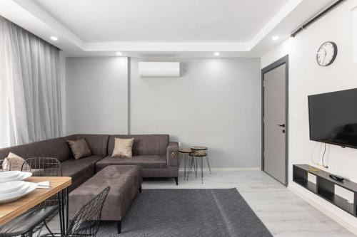 Antalya City Centre Apartment | Spacious 3-Bedroom Apartment in City Center, Pet Friendly
