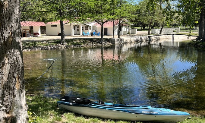 Center Point House | Guest Rated 10/10: Private Riverfront Retreat in CenterPoint