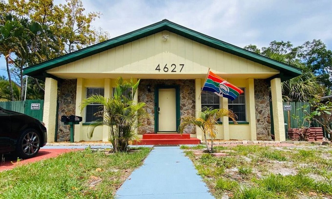Disston Heights House | Family-Friendly Home Near Beaches and Downtown Attractions