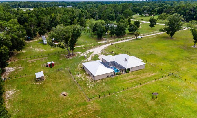 Ocala House | Ideal 3-Bedroom Pool Home Just Minutes from WEC