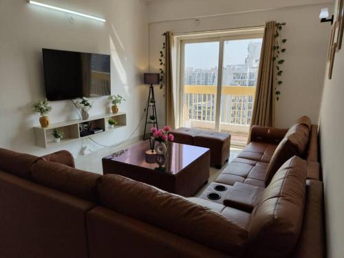 Greater Noida Apartment | Lovely 3.5 BHK Flat with Pool Near Gaur City Noida