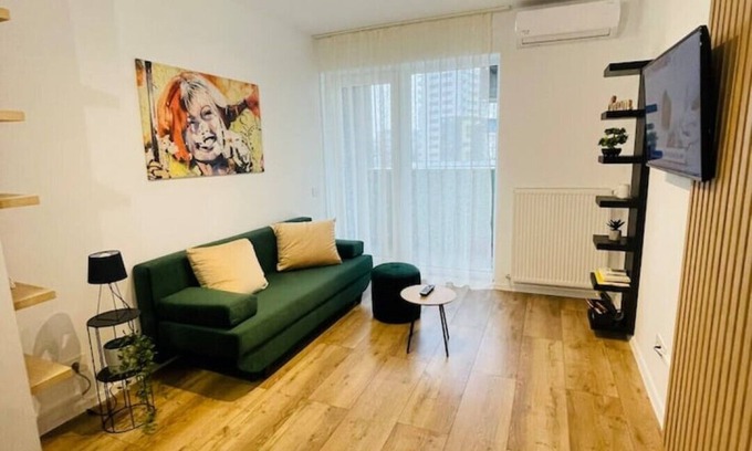 Oradea Apartment | Convenient Stay Near Citadel of Oradea with Breakfast Included