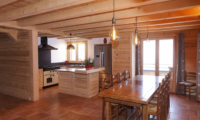 Cordon Apartment | Pet-Friendly Apartment Mont Blanc with Lake Views, Sleeps 10