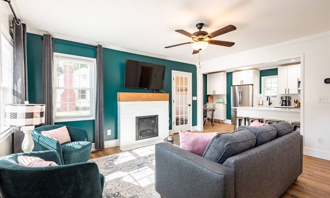 Rock Hill House | Historic Cape Cod Retreat: 10/10 Rating & Pet Friendly