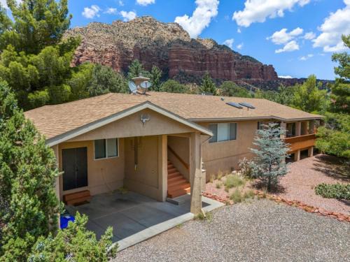 Sedona House | 3 bdrm Sedona home next to trails with Hot Tub