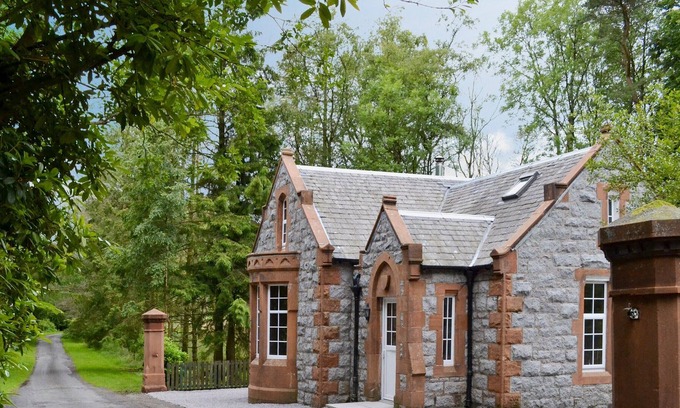 Castle Douglas Cottage | Family-Friendly 3 Bedroom Stay in Springholm near Dalbeattie