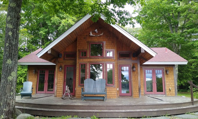 Rindge House | 3 Beautiful Finnish Cabins with Sauna on Lake Monomonac