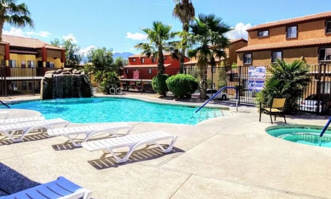 Mesquite Condo | Family-Friendly Condo with Pool Access - Sleeps 8 Comfortably