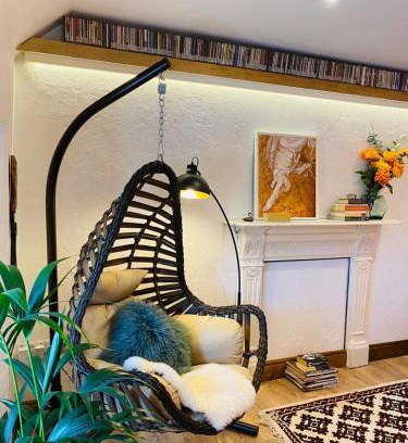 Headford Apartment | Family-Friendly 3 Bed Apartment Near Local Attractions