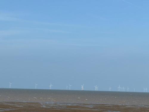 Leysdown-on-Sea House | 3 Bed Caravan - Sleeps 6 - Pets - Parking - Wifi
