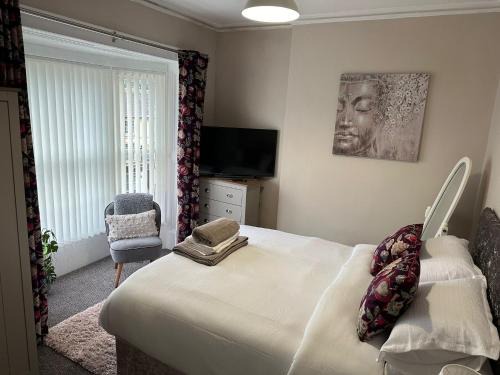 Antrim Apartment | Family-Friendly 2 Bed Apartment in Antrim Town Centre
