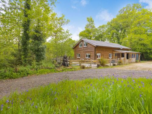 Chulmleigh House | Family-Friendly 3-Bedroom Retreat in Chulmleigh