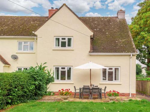 Glasbury House | Family-Friendly 3-Bed Stay in Glasbury-on-Wye