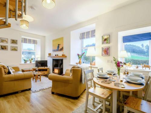 Lockerbie House | Family-Friendly 3 Bed in Lockerbie with Pet Amenities