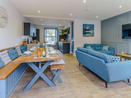 New Quay House | 3 Bed in New Quay 83998
