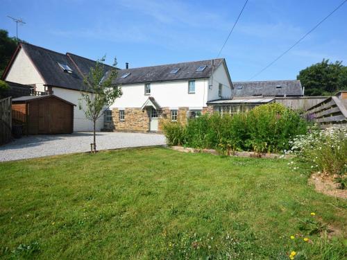 St. Columb Major House | Family-Friendly 3-Bed Retreat in Newquay for Memorable Stays