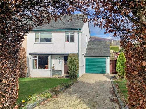 Portinscale House | Family-Friendly 3 Bedroom Retreat in Scenic Portinscale