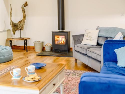 Ash Mill House | Inviting 3-Bed Retreat in South Molton with Hot Tub