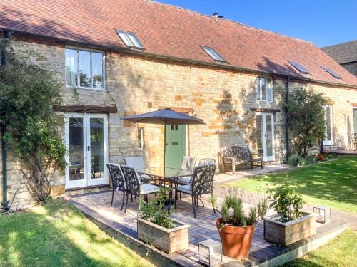 Ettington House | Comfortable 3-Bed Retreat in Stratford-upon-Avon