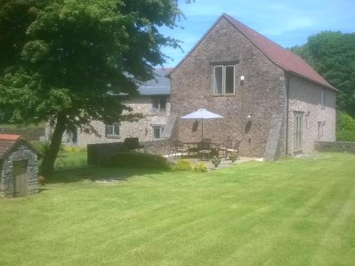 East Horrington House | Family-Friendly 3-Bed Hotel in Pet-Friendly Wells