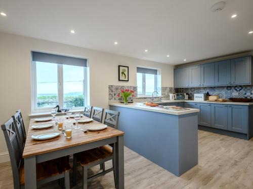 Worth Matravers House | Cozy 3-Bed Retreat in Worth Matravers for Families