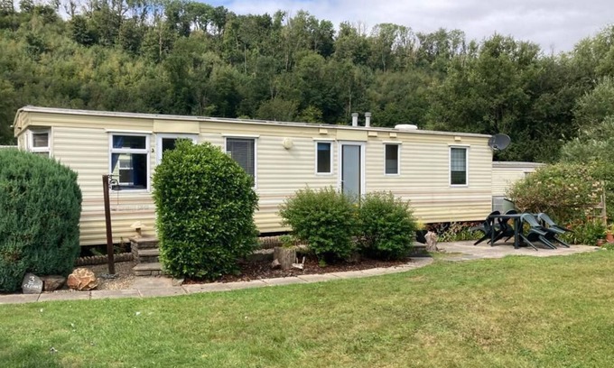 Cenarth House | 3 Bed Mobile Home, Pembrokeshire, Wales