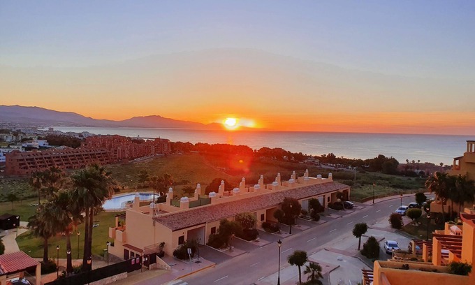 Puerto de la Duquesa Apartment | Seaview Penthouse: 3 Bed, Pool & Pet-Friendly Retreat