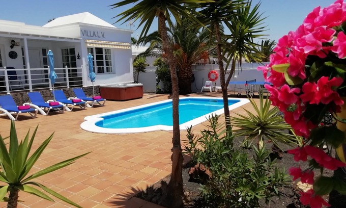 Los Mojones Villa | Family-Friendly 3 Bed Villa with Games Room & Ocean Views