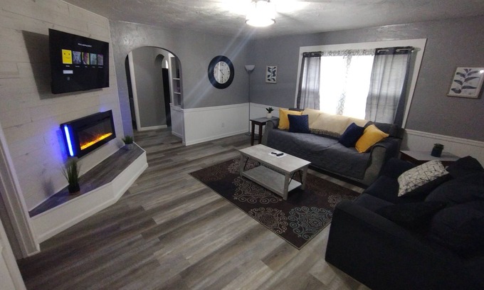 Terre Haute House | Convenient 3-Bedroom Home Near Union Hospital