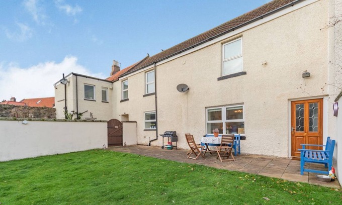 Berwick-upon-Tweed Cottage | 3 bedroom accommodation in Berwick upon Tweed