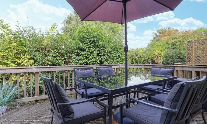 Cirencester Cottage | Spacious 3 Bedroom Retreat in Scenic Somerford Keynes
