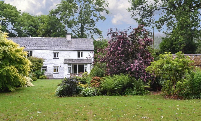 Penny Bridge Cottage | Perfect 3-Bedroom Getaway in Low Nibthwaite, Near Coniston