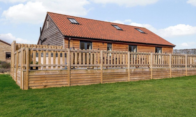 Ross-on-Wye Cottage | Relaxing 3 Bedroom Retreat in Upton Bishop with Spa Access