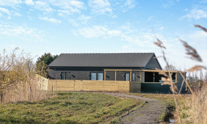 Louth Cottage | 3 bedroom accommodation in Saltfleetby